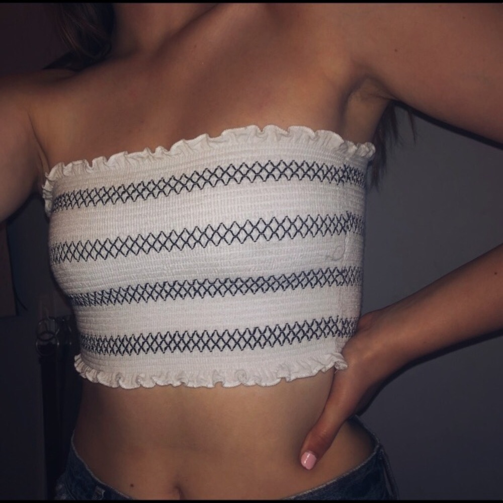 Urban outfitters crop top